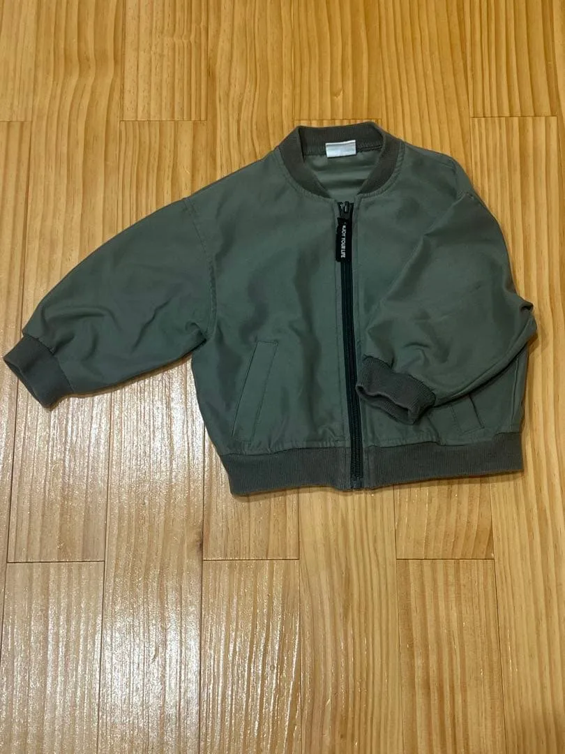 BREEZE キッズ ブルゾン カーキ 90cm