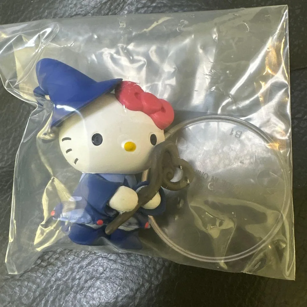 ハローキティ 夢見る魔女見習い フィギュア ガチャ