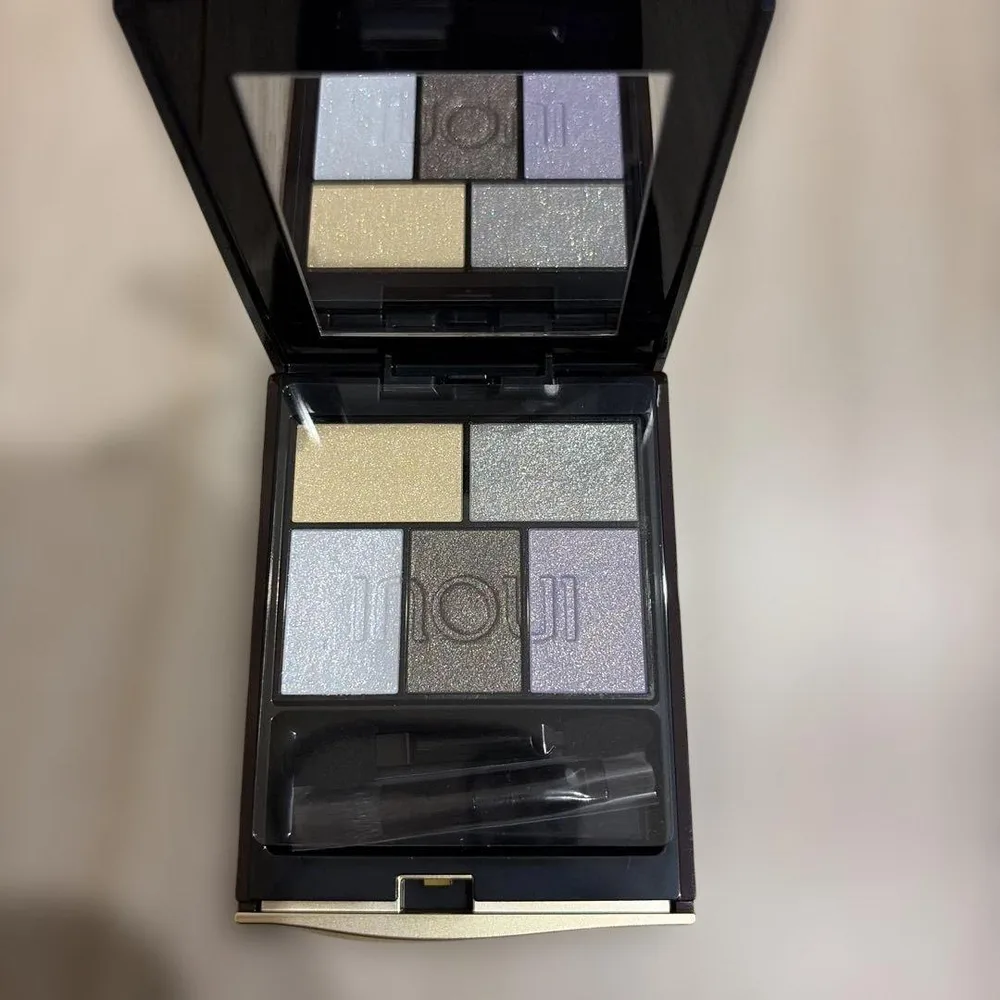 【新品・未使用】INOUI アイズ 10 アイシャドウパレット