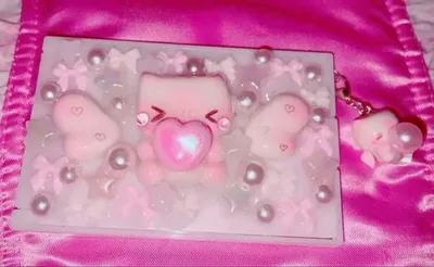 「しあわせなねこ」 【チャームつき✧*。】ハンドメイドデコミラー