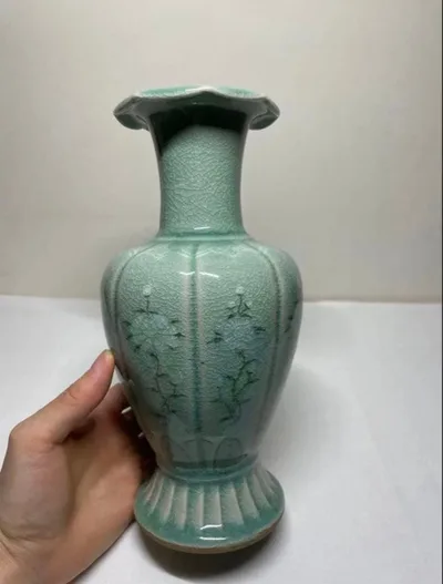 青磁 花瓶 貫入 蓮華文様 華道具 フラワーベース 陶器