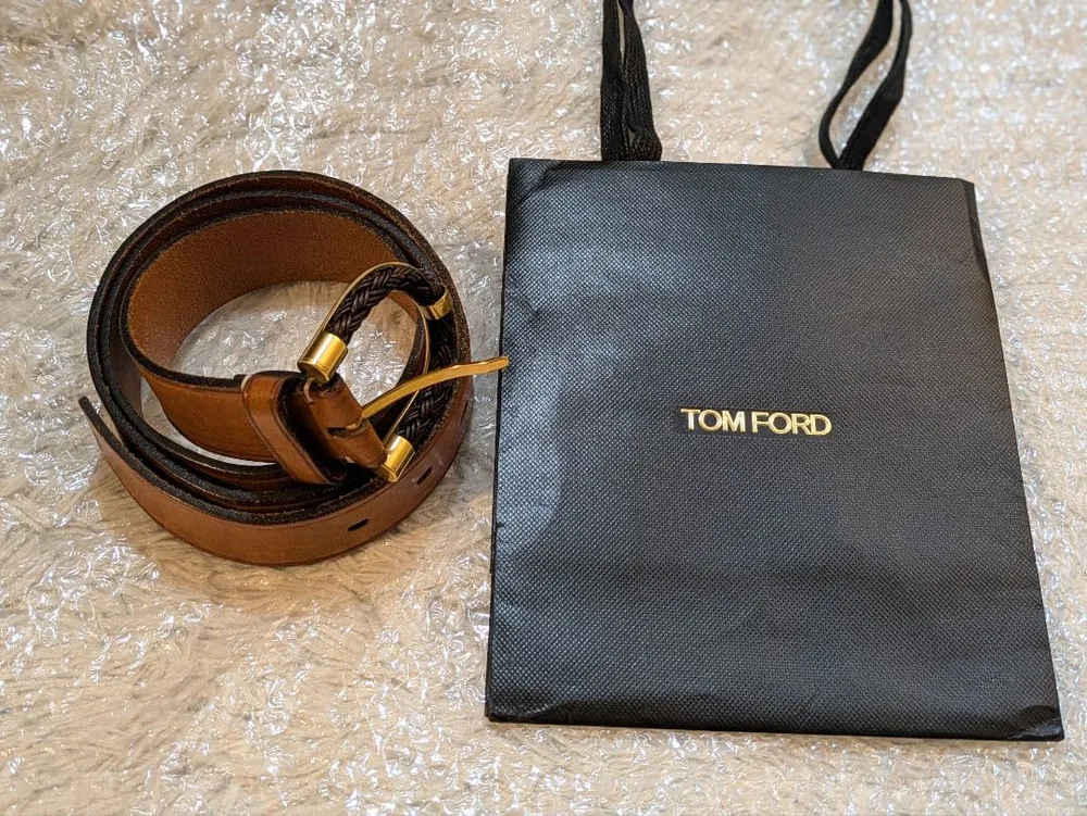 激レア? 極美品 TOM FORD トムフォード レザーベルト 編み込みバックル