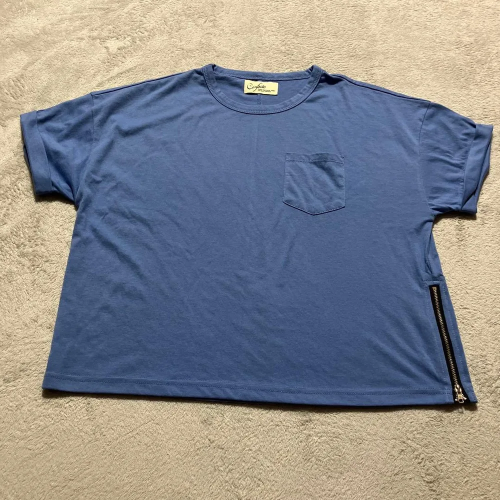ポケットTシャツ ブルーConfeito サイドジップ