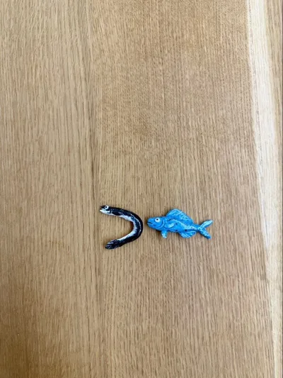 釣り好き旦那が作ったウナギと青い魚の2匹セット売りマグネット