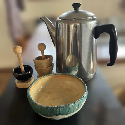 薬缶、ARI MARKKOLA エッグスタンドベージュ、沖縄やちむん陶器