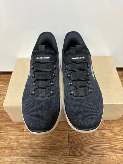 美品 SKECHERS SLIP-INS スケッチャーズスニーカー ブラック