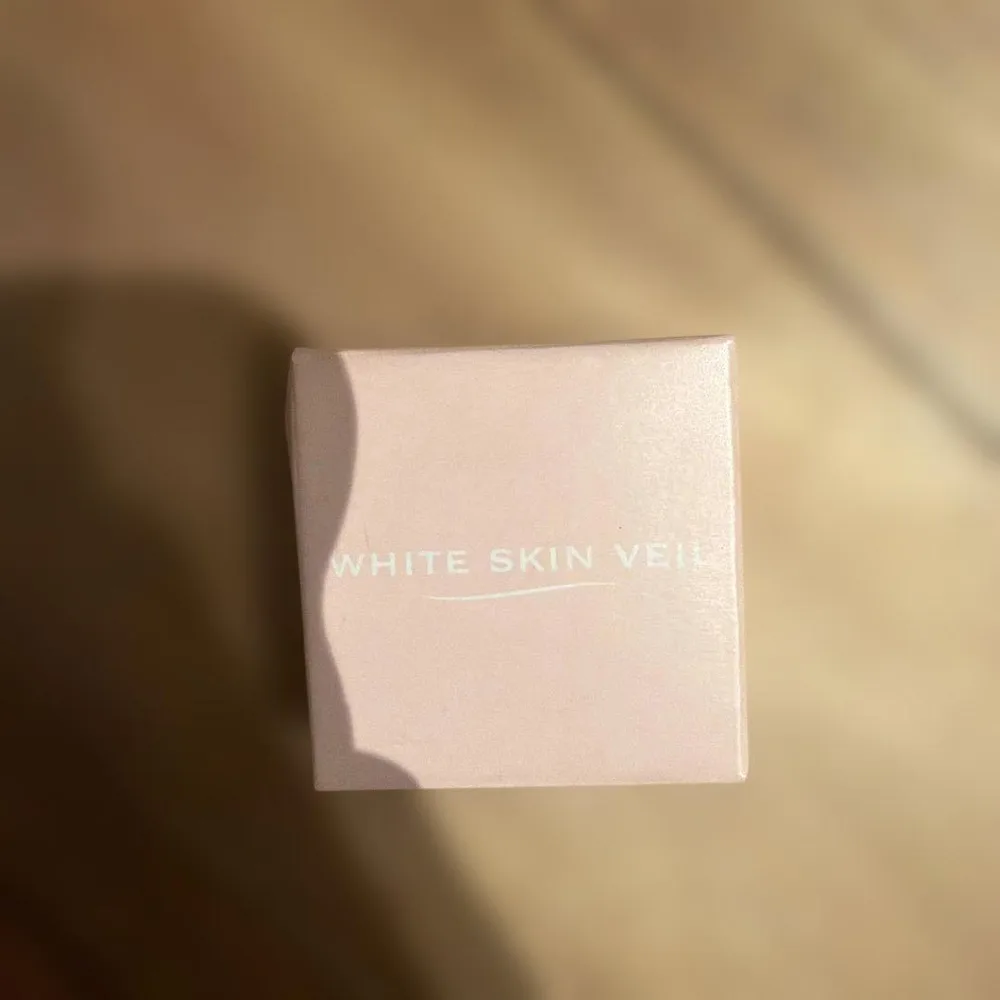 WHITE SKIN VEIL 化粧下地クリーム 10g 新品未使用品