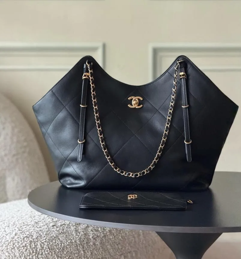 CHANEL ショルダーバッグ
