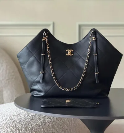 CHANEL ショルダーバッグ