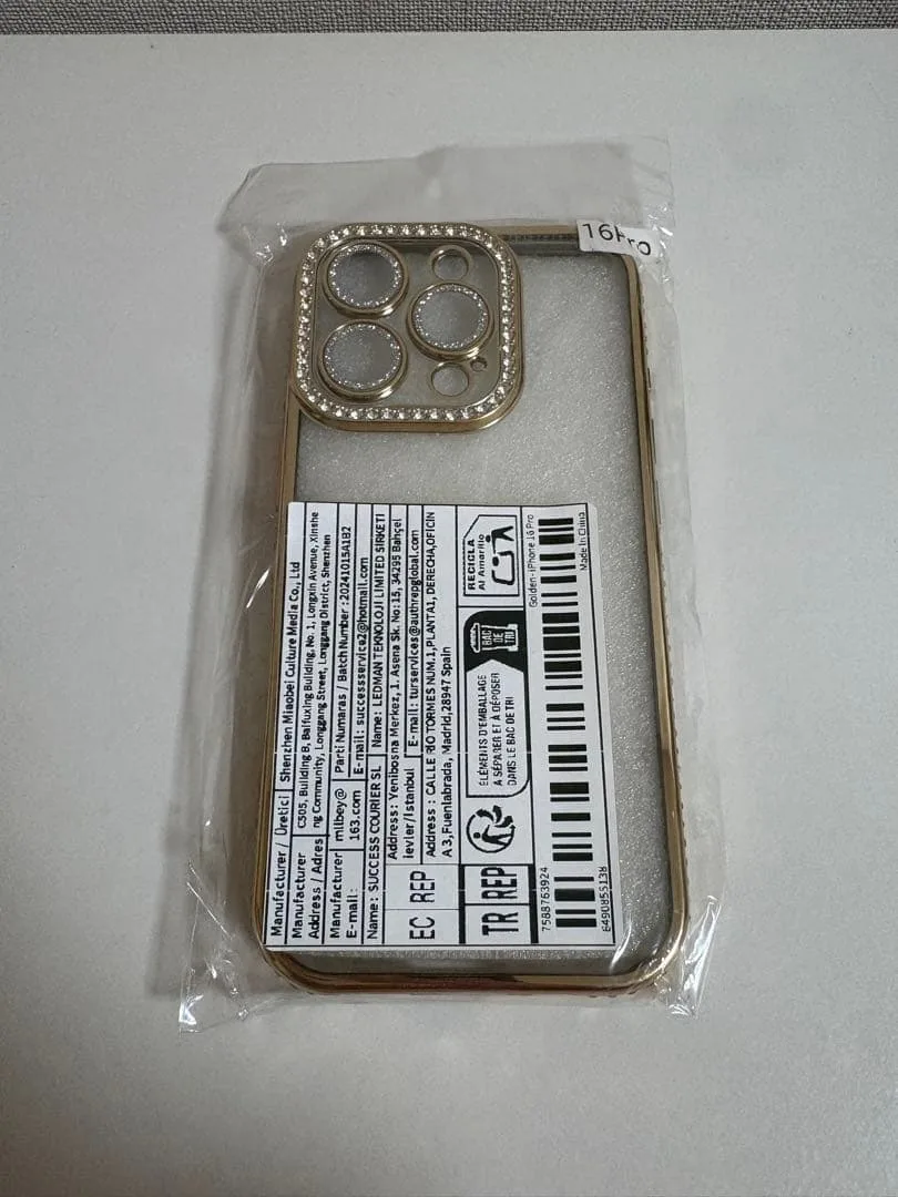 iPhone 16 Pro 専用 ラインストーンケース ゴールド