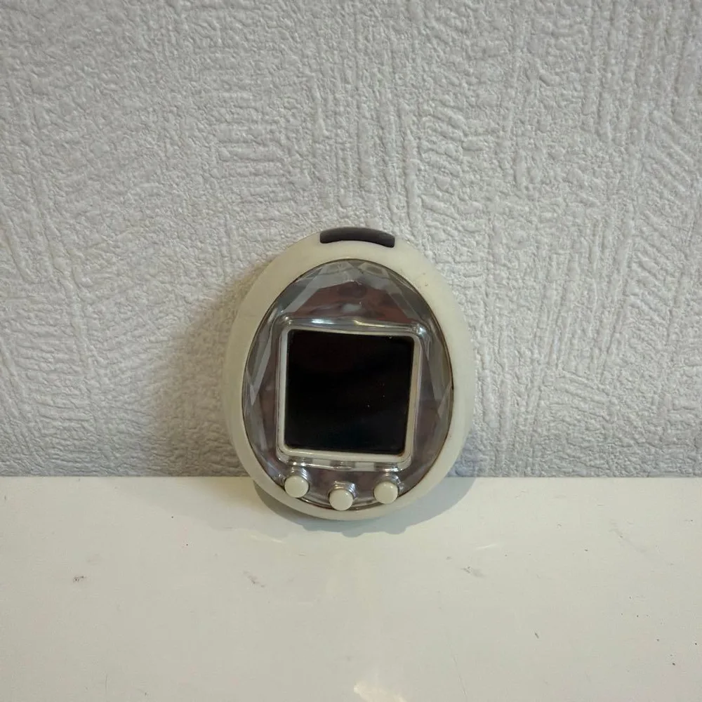 たまごっち ID 本体 ホワイト 動作確認済み