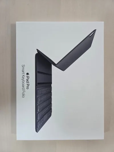 Apple iPad Pro Smart Keyboard Folio ほぼ新品