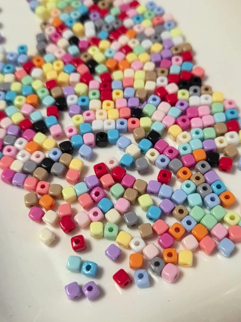 4mm キューブ ビーズ MIXカラー 20g