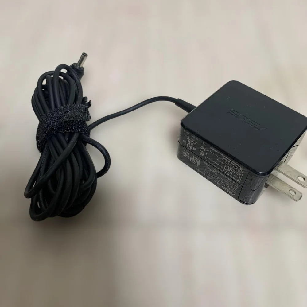 ASUS EXA1206UH