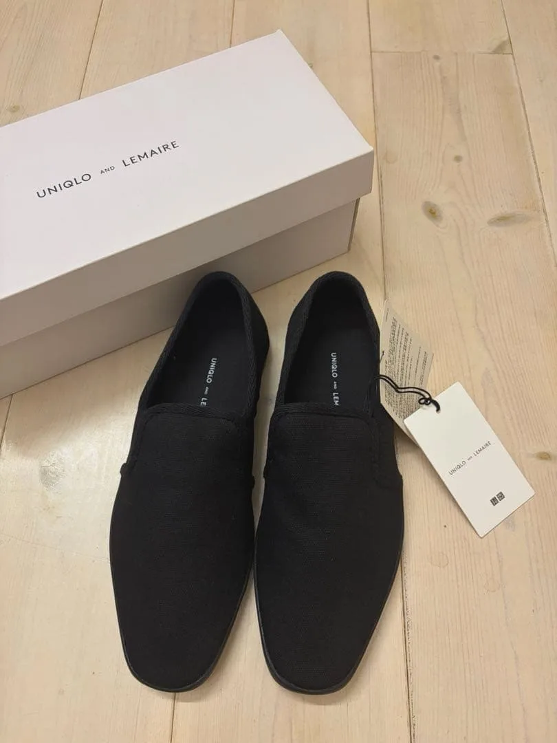 รองเท้าสลิปออน UNIQLO และ LUMAIRE ขนาด 24 ซม. ของใหม่ยังไม่ได้ใช้