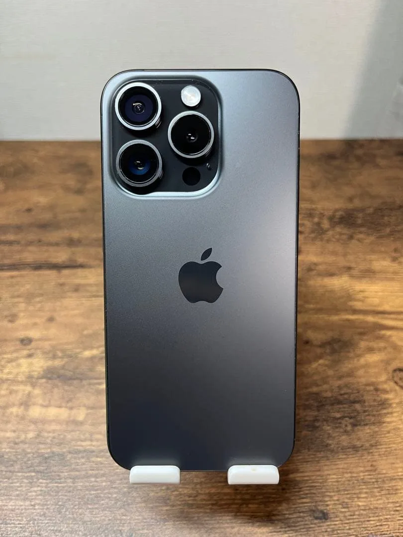 【バッテリー100%】Apple iPhone 15 Pro 本体