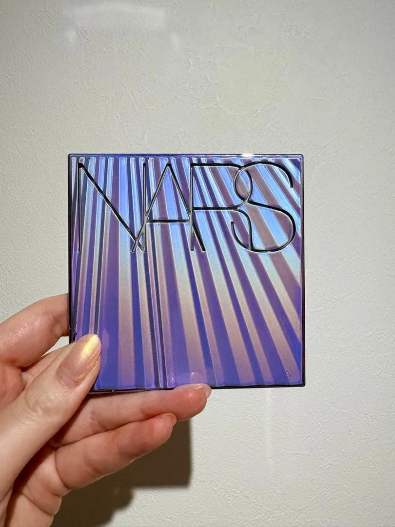 NARS オーラ イルミネイティング フェイス & ボディパウダー