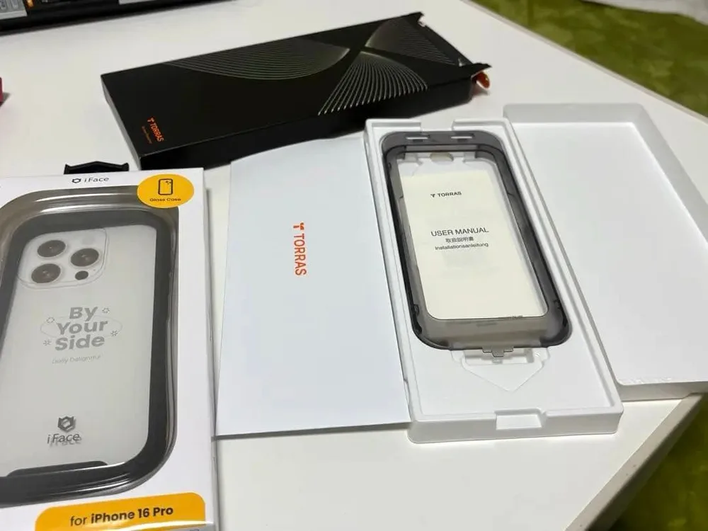 iFaceiPhone 16 Pro ケースTORRAS ガラスフィルム