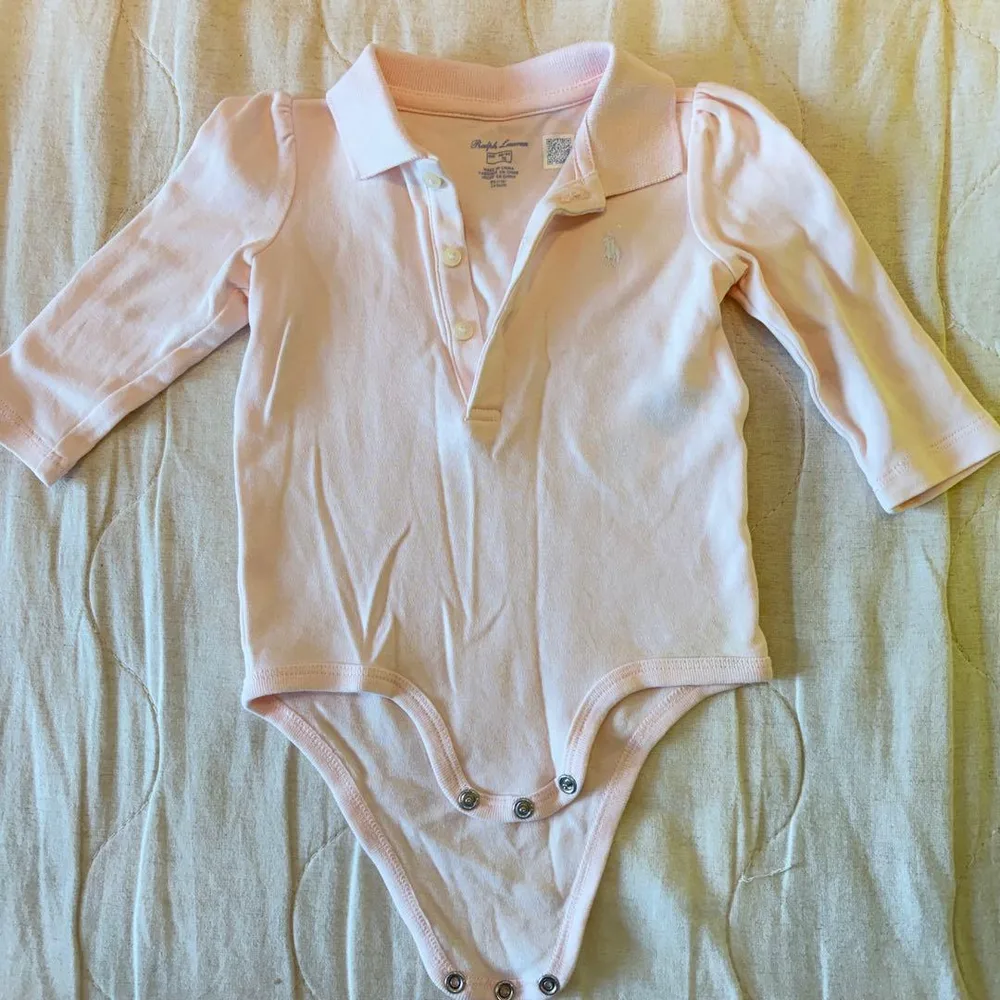 Ralph Lauren ピンクロンパース 長袖