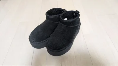 UGG 厚底ムートンブーツ ブラック 23cm