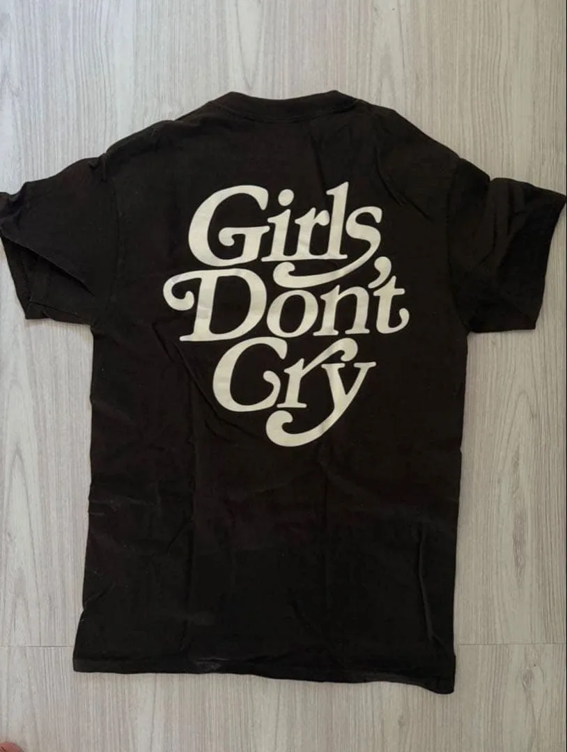 Girls Don't Cry 半袖Tシャツ ダークブラウン