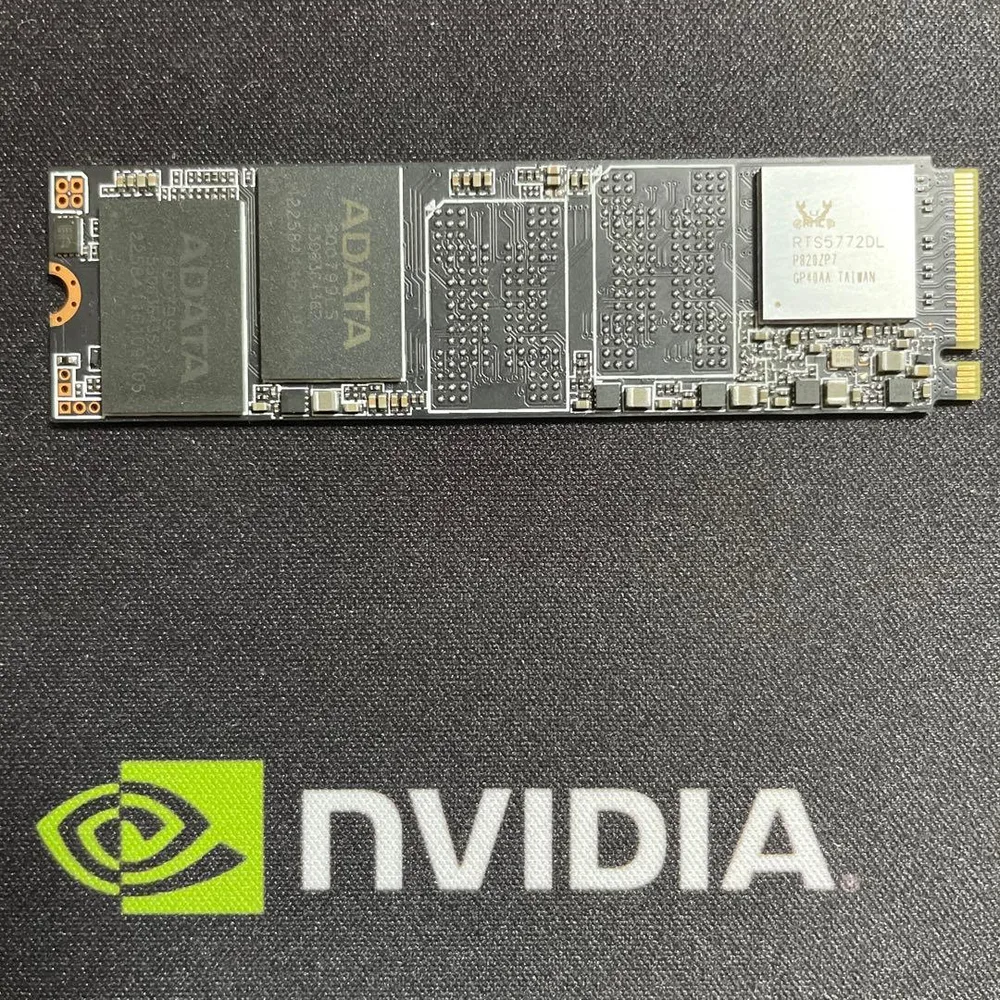 ADATA製 M.2 SSD NVMe 500GB Gen4