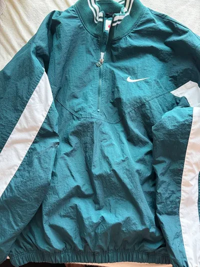 NIKE ハーフジップ ナイロンジャケット Lサイズ