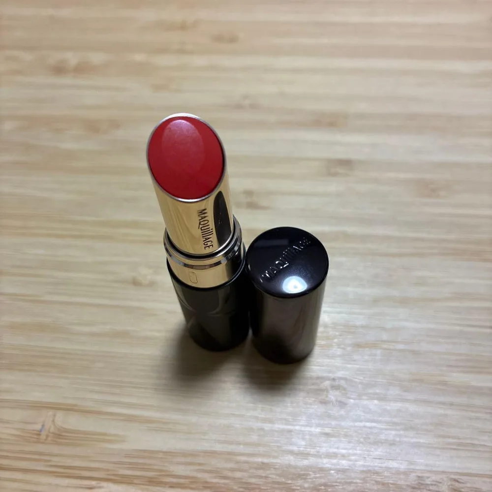 【新品】MAQuillAGE ドラマティックエッセンスルージュ RD401