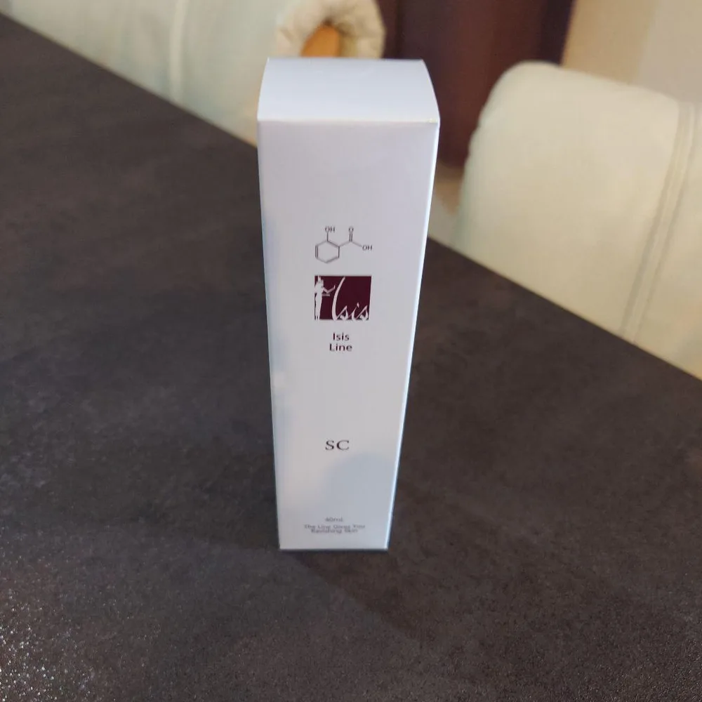 Isis Line SC エッセンス 40ml