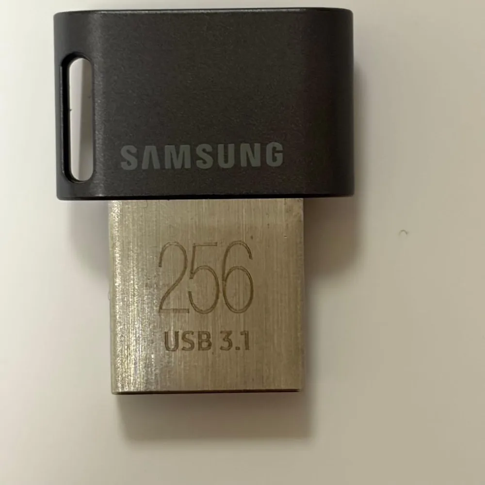 SAMSUNG USBメモリ 256GB USB 3.1 本体