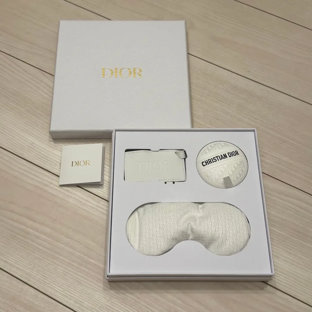 【新品未使用】Dior ディオール プラチナ会員 バースデーギフト ノベルティ