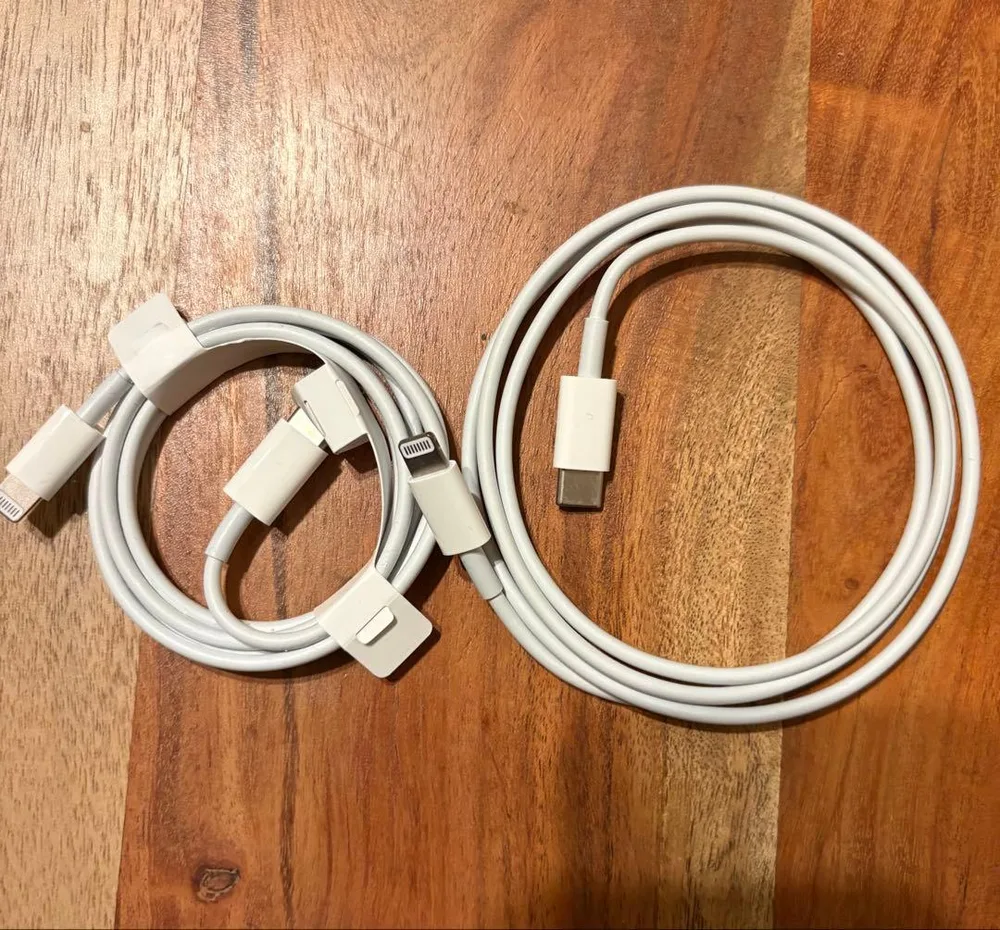 USB-C to Lightning ケーブル 2個