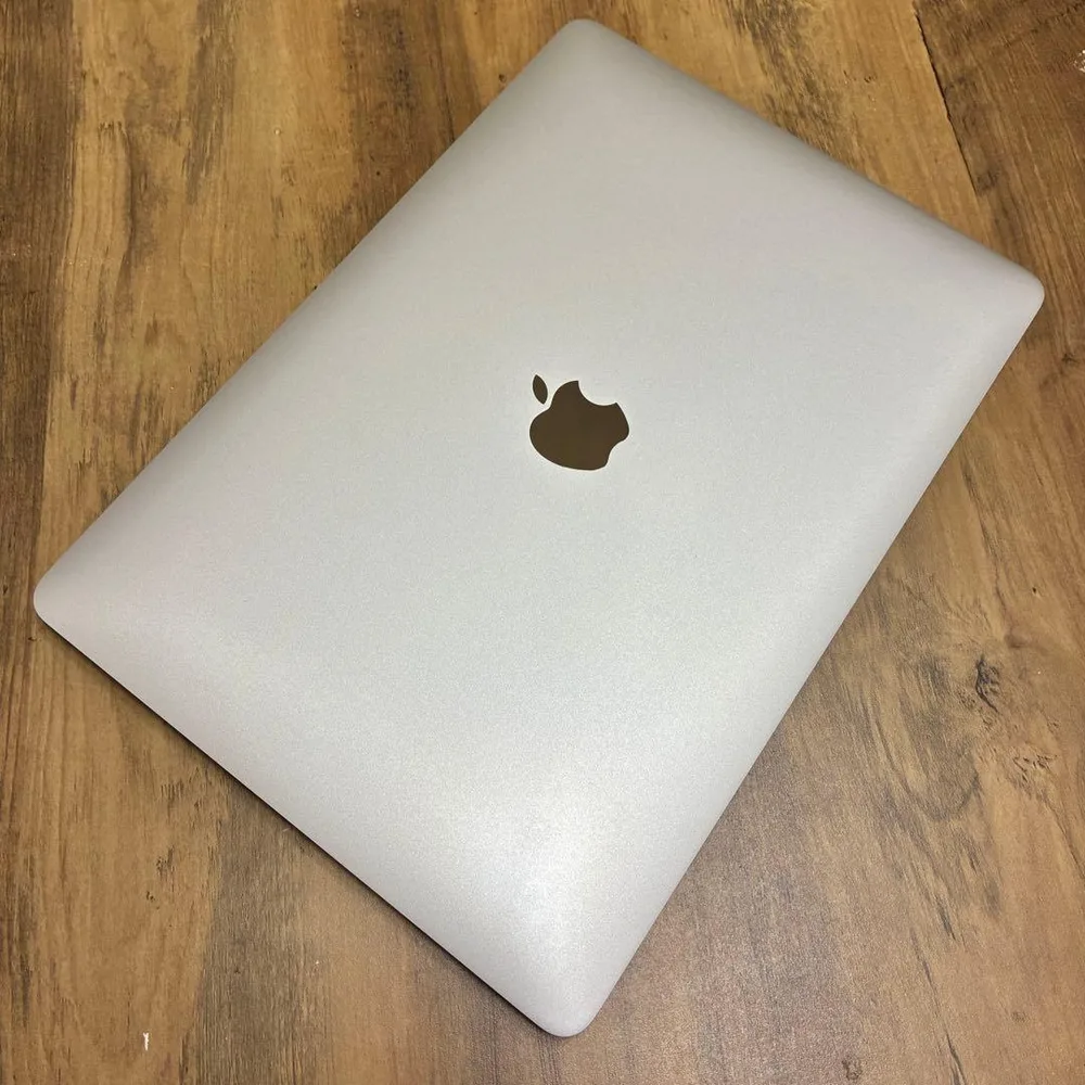 美品Apple MacBook Pro 2017 13.3インチMPXU2J/A