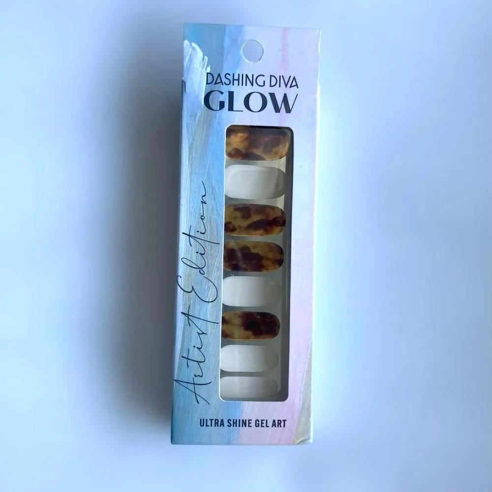 【新品 未開封】DASHING DIVA GLOW Artist Edition
