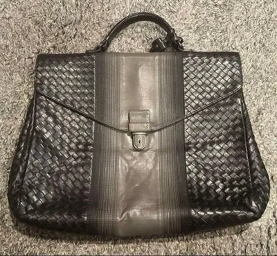 ボッテガ ヴェネタ(BOTTEGA VENETA) レザーバック
