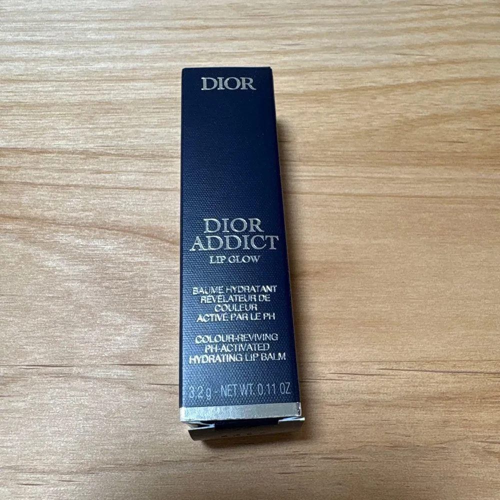 【新品未使用】Dior Addict Lip Glow リップバーム