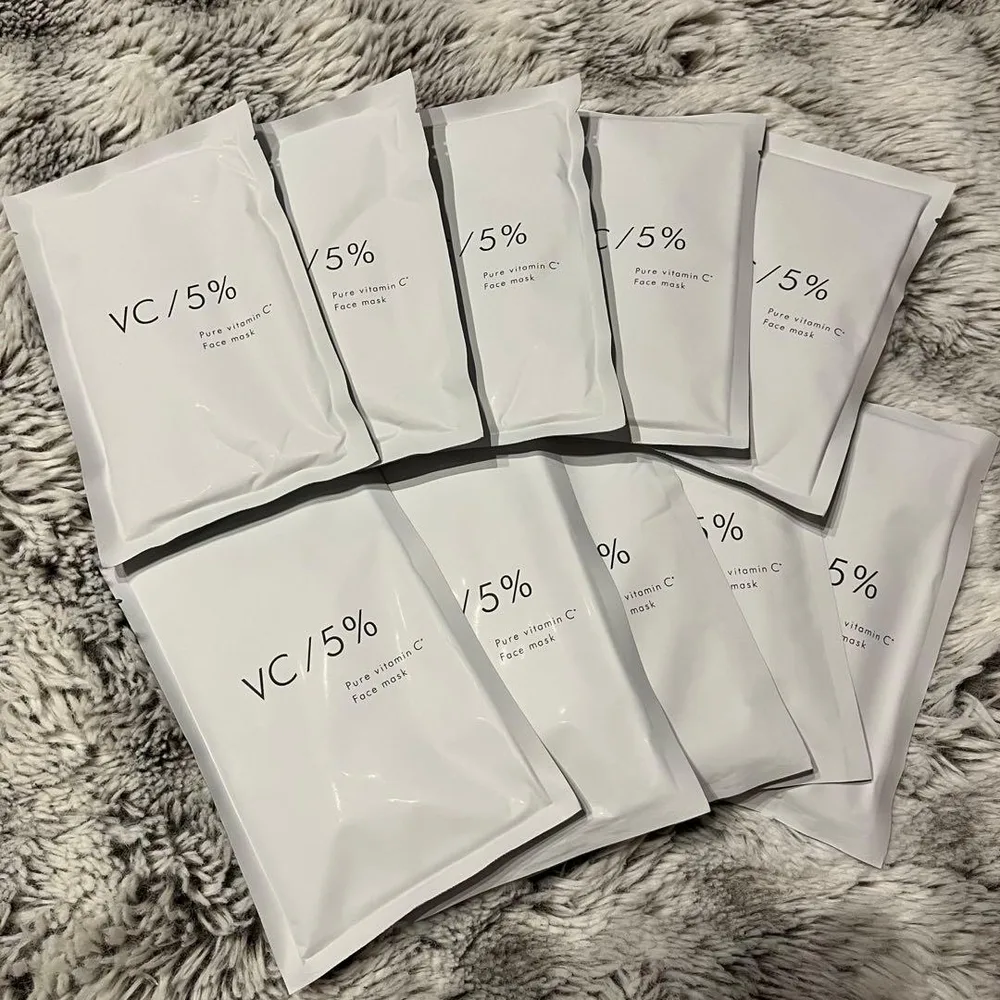 ナチュラルショップ VC/5% フェイスマスク 10枚+1枚 セット 新品未使用