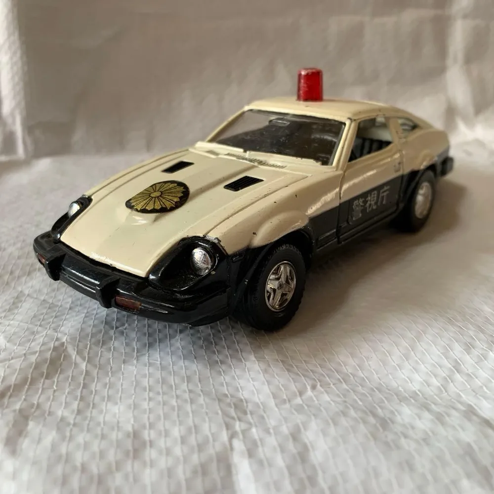 ヨネザワ ダイヤペット フェアレディZ パトカー