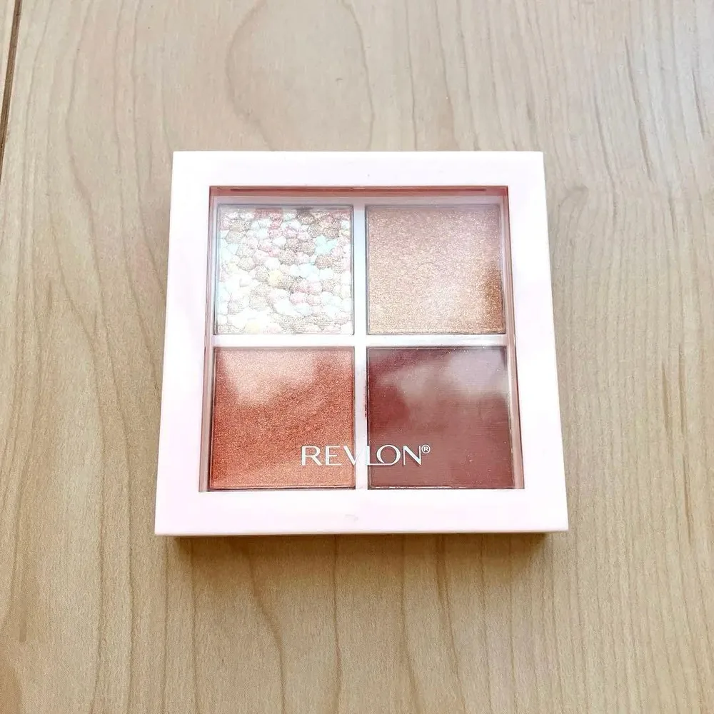 レブロン ダズル アイシャドウ クアッド 002 SUNSET BRICK