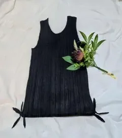【美品】PLEATS PLEASE ノースリーブトップス
