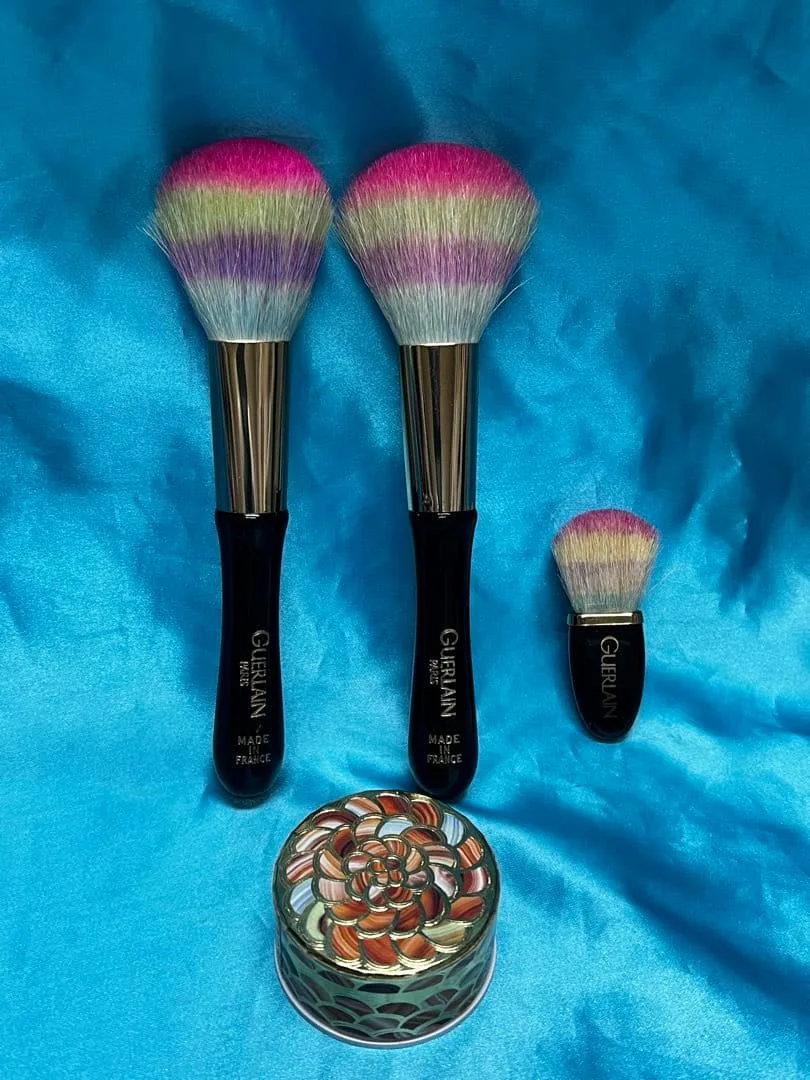 ヴィンテージ GUERLAIN(ゲラン)メテオリット チークブラシセット(新品)