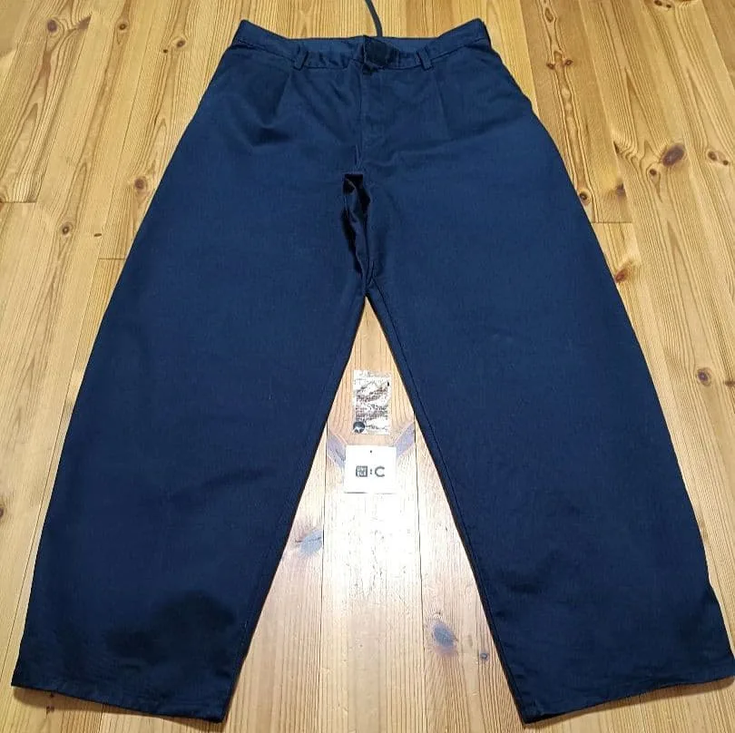 【美品】UNIQLO : C バレルパンツ ネイビー L 2026年モデル