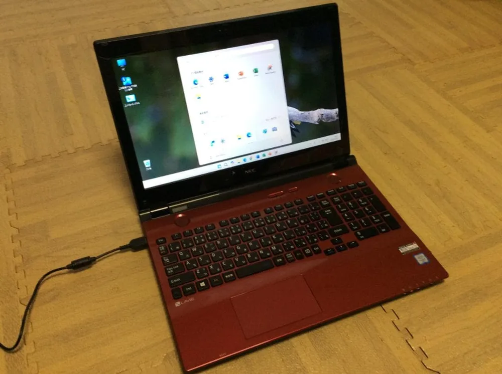 美品 NECノートパソコン LAVIE NS234 Corei5 SSD256G
