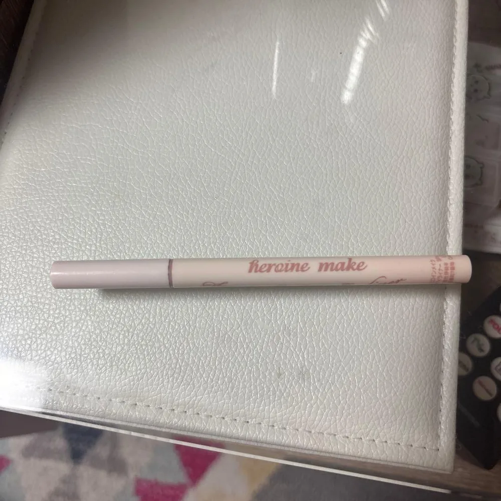 heroine make リキッドアイライナー
