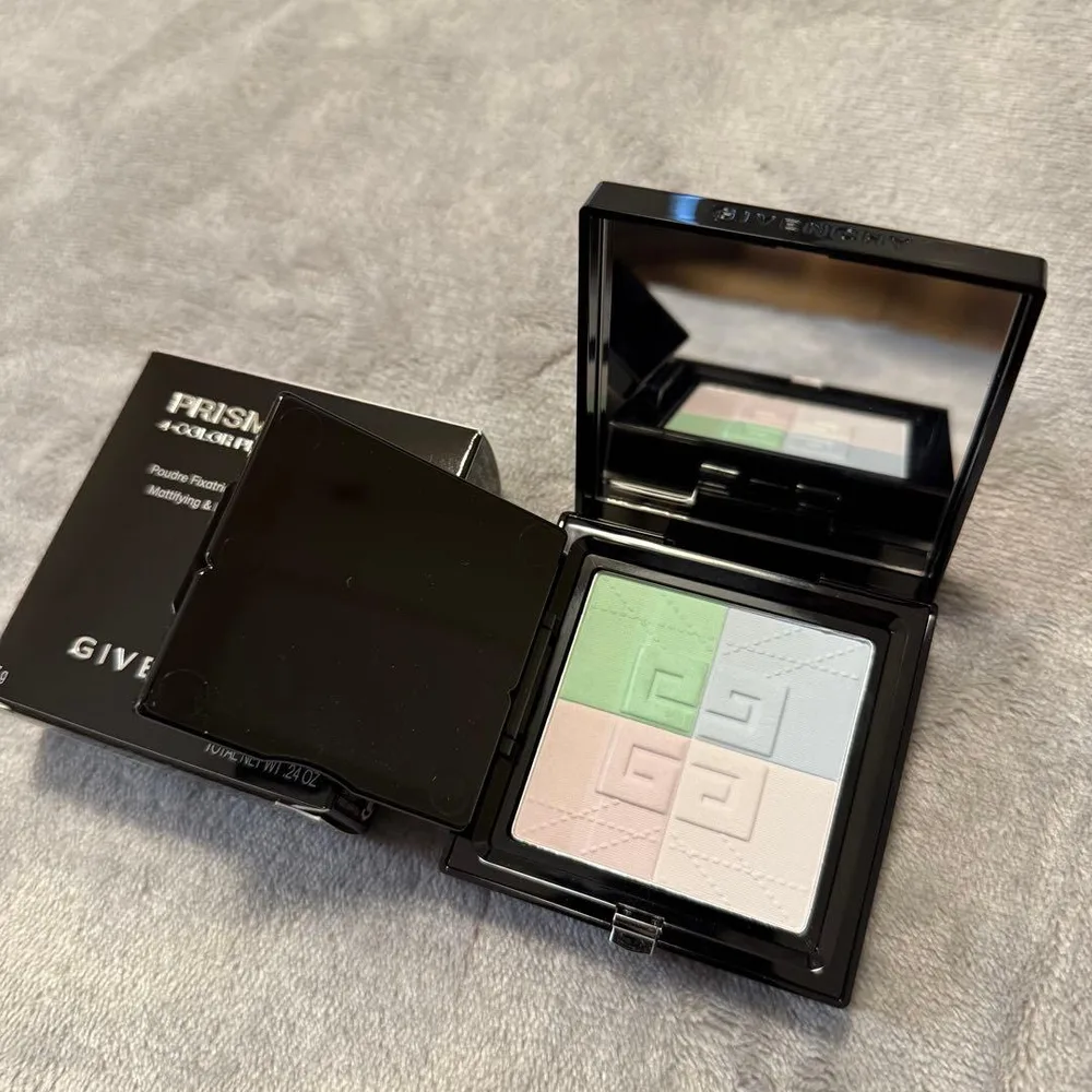 GIVENCHY パウダー 使用1回