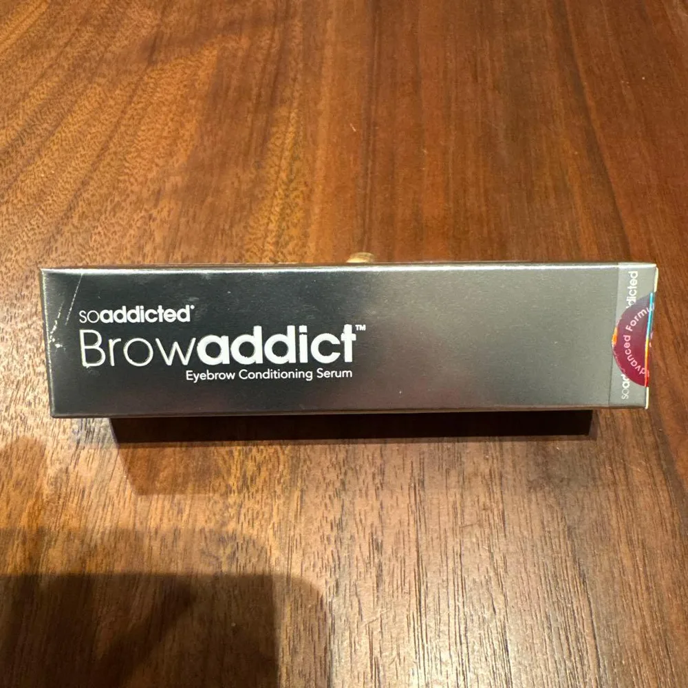 Browaddict アイブロウコンディショニングセラム アドバンス