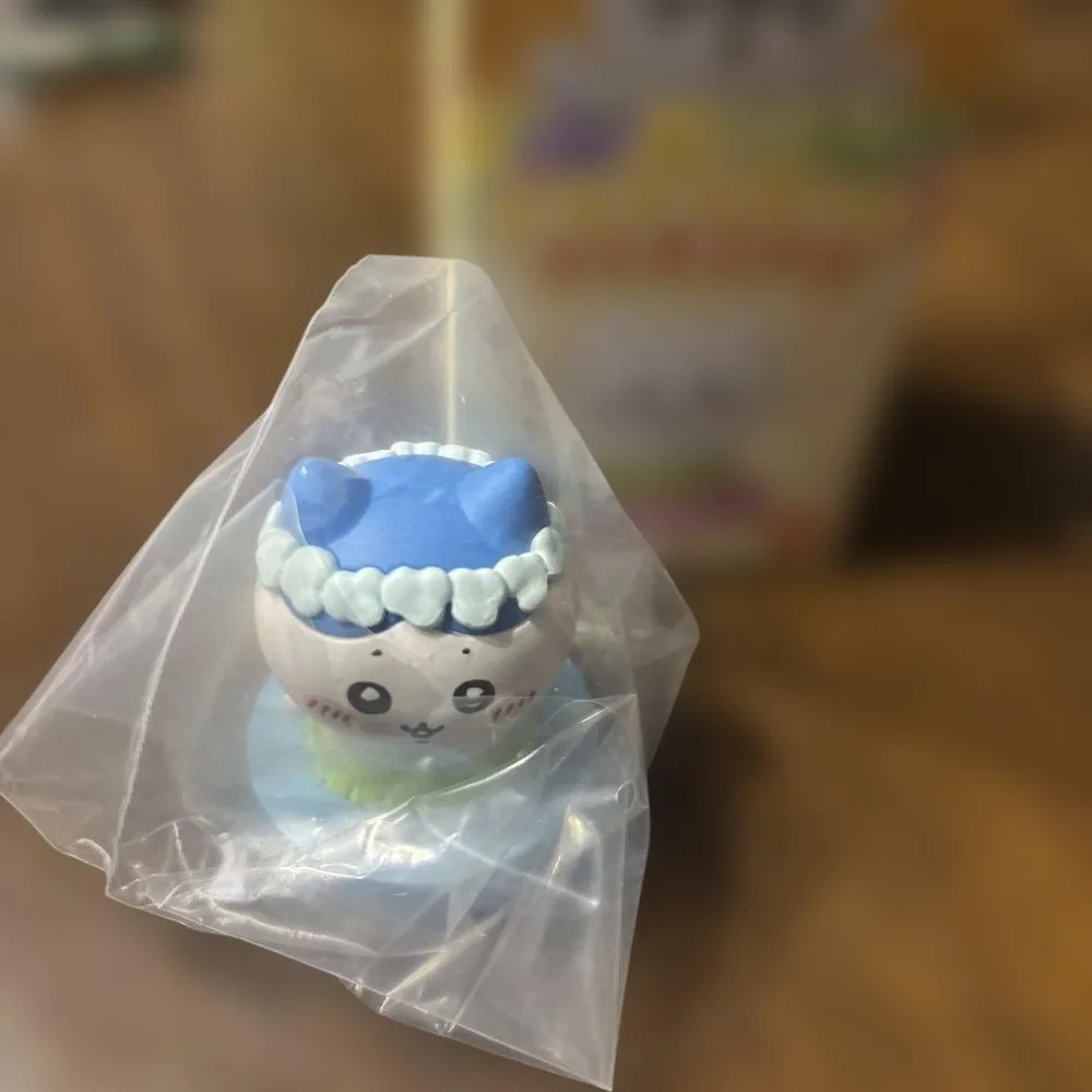 ちいかわ フリフリヘッドフィギュア ハチワレ