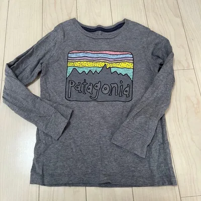Patagonia キッズ 長袖カットソー