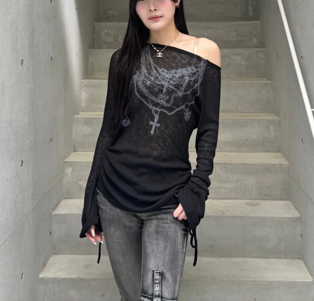 ZIPPER CLUB オフショルダーシアーデザインニット