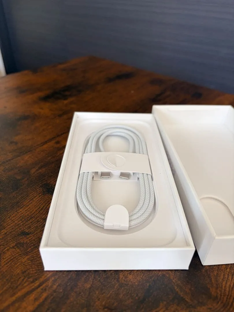 【純正品】充電器・空箱 Apple iPhone 17